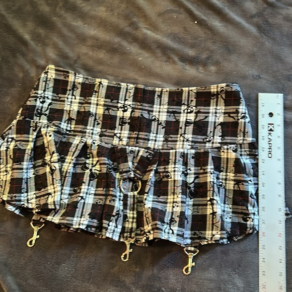 Plaid Ruffle Mini Skirt - Picture 3 of 3